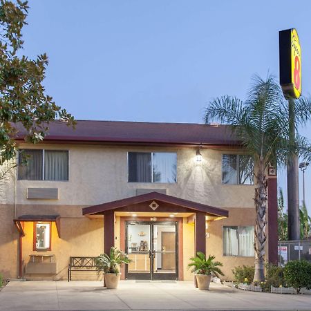 ซูเปอร์ 8 บาย วินด์แฮม เซลมา/เฟรสโน แอเรีย Hotel Selma ภายนอก รูปภาพ