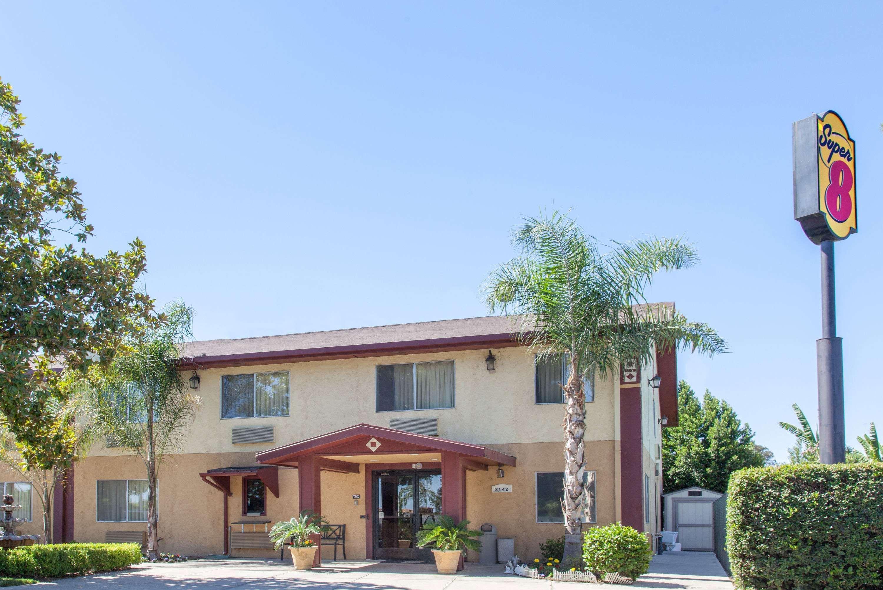 ซูเปอร์ 8 บาย วินด์แฮม เซลมา/เฟรสโน แอเรีย Hotel Selma ภายนอก รูปภาพ